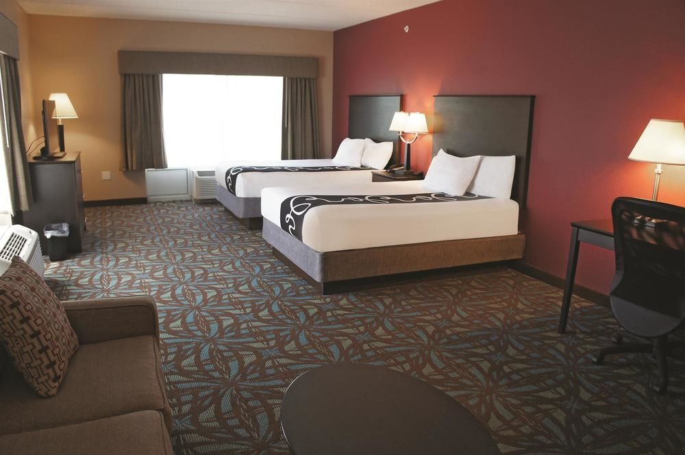 Comfort Inn & Suites Sarasota I75 Buitenkant foto