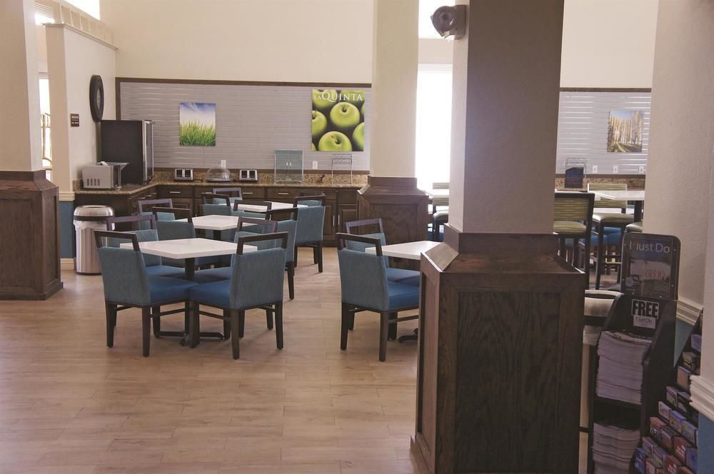 Comfort Inn & Suites Sarasota I75 Buitenkant foto
