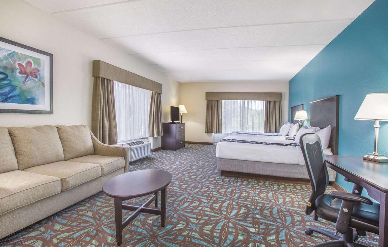 Comfort Inn & Suites Sarasota I75 Buitenkant foto